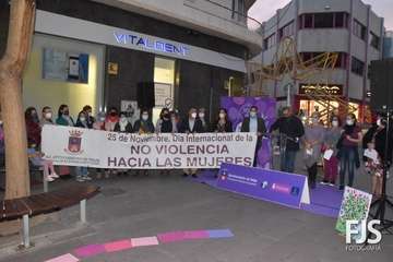 Concentración en Telde y marcha en la capital contra la violencia de género/TA, Francisco Javier Santana y Antonio Alí.